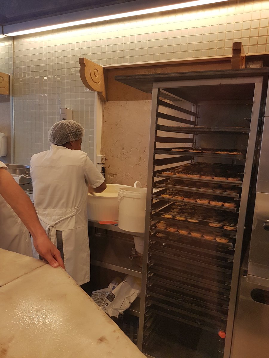 keefyburton's tweet photo. @SodexoCulinary another opportunity to try traditional custard tarts pastéis de nata and these were even better than yesterday's, crunchy rich pastry and silky smooth custard.The queue outside says it all, @CliveMoxham
@NickyReid20 @SodexoUK_IRE https://t.co/kMPYspsuYA https://t.co/GTT8QjohPy