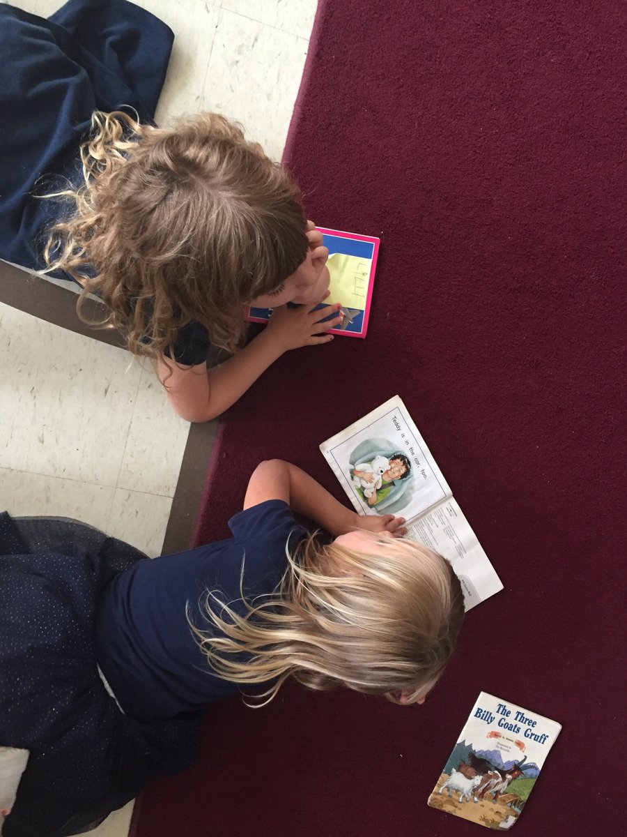 StJohn_K3's tweet photo. Reading and sharing books together during our quiet reading time today 💕 https://t.co/Alhg65ndqK