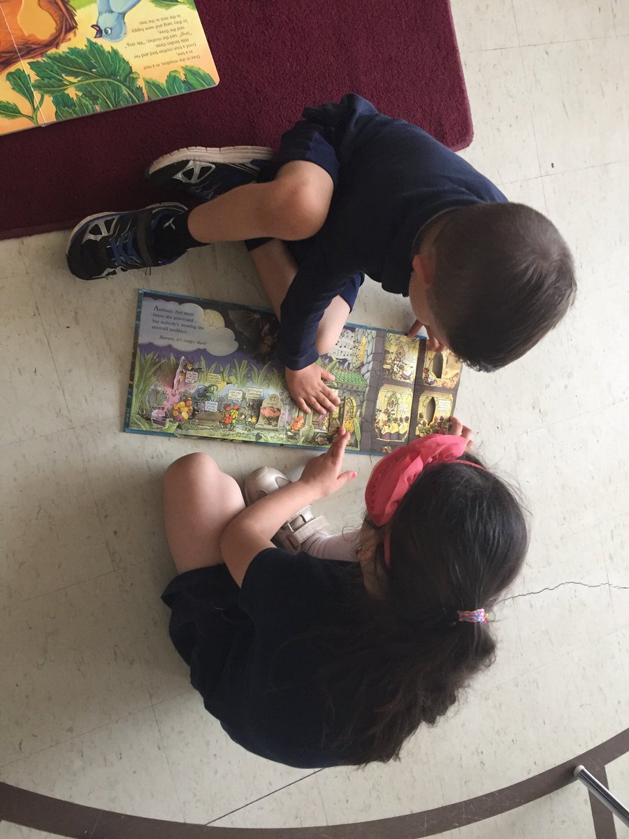 StJohn_K3's tweet photo. Reading and sharing books together during our quiet reading time today 💕 https://t.co/Alhg65ndqK