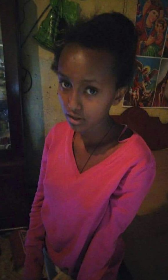 dawitkwo's tweet photo. #Ethiopia
#FreeAbebeKasse
Abebe Kasse has gone through severe torture where all his nails are pulled, castrated. Both of his kidneys are on verge of failure. Allow him spend the rest of his life with his daughter. @UNHumanRights @guardian @amnesty @hrw @BBCAfrica #SRes168 @cnni https://t.co/nxQosYMRFE