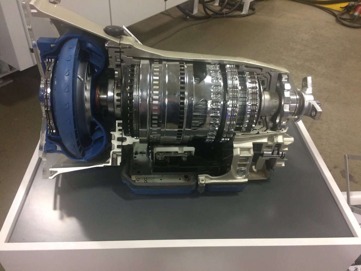 BernardandCo's tweet image. #Machines used to make most components at @EMAGGROUPUSA #TechnologyDays! #machining #mfg #manufacturing #industrial #FarmingtonHills #Michigan