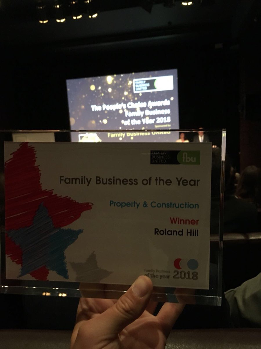 karenmi68414676's tweet photo. We only flipping won @RolandHillLtd  @FAMILYBIZPAUL #FBOTY2018 https://t.co/jdJPgEWOXr