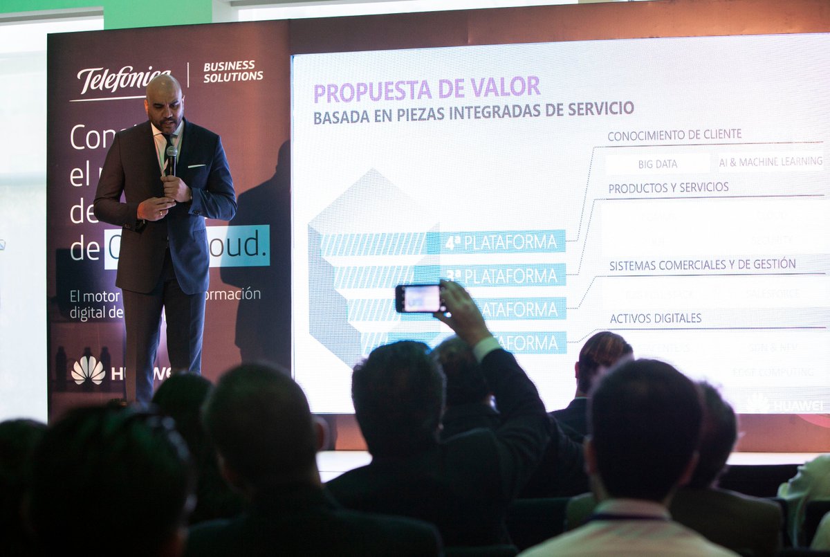 TelefonicaMX's tweet photo. .@TelefonicaB2BMx democratiza la tecnología con Open Cloud https://t.co/tN3k96y8NL #PRENSA #CloudDayMX https://t.co/le1q9DCc7T