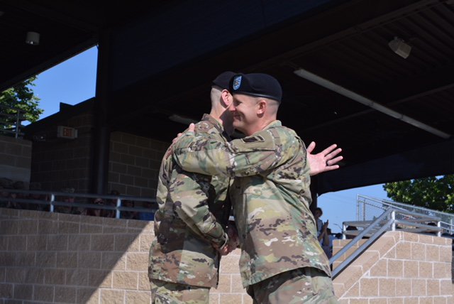 Spartan Brigade, 2ABCT, 3ID (@spartanbrigade) on Twitter photo Boom! The 1-9FA change of command is a demo of teamwork between LTC Moffett and LTC Putnam as well as <a href="/MarneThunder/">3rd Infantry Division Artillery</a> <a href="/SpartanBrigade/">Spartan Brigade, 2ABCT, 3ID</a> Thank you to these stalwart leaders and their families. #SendMe #Battlekings Boom! The 1-9FA change of command is a demo of teamwork between LTC Moffett and LTC Putnam as well as <a href="/MarneThunder/">3rd Infantry Division Artillery</a> <a href="/SpartanBrigade/">Spartan Brigade, 2ABCT, 3ID</a> Thank you to these stalwart leaders and their families. #SendMe #Battlekings