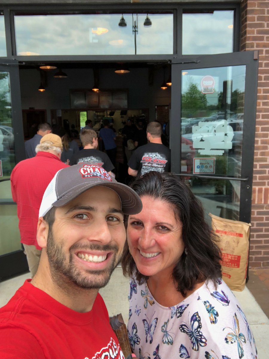 ChapsPitBeef's tweet photo. Hungry #MeatLovers from across #Maryland lined up out the door of #ChapsFrederick for the 3rd day in a row!
#iHeartPitBeef #chapspitbeef #pitbeef https://t.co/nTzzjMixcz