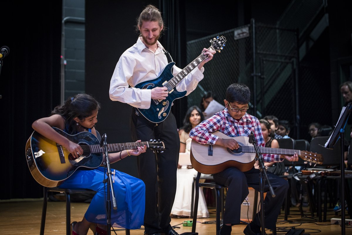 NotesNBeats's tweet image. We provide multiple piano and guitar classes throughout the week!
Register at notesnbeats.com/summercamp     
#SummerCamp2018 #SummerCamp #guitarlessons #pianolessons #guitarclasses #pianoclasses #musiclessons #artlessons #fitness #ashburn #Loudoun