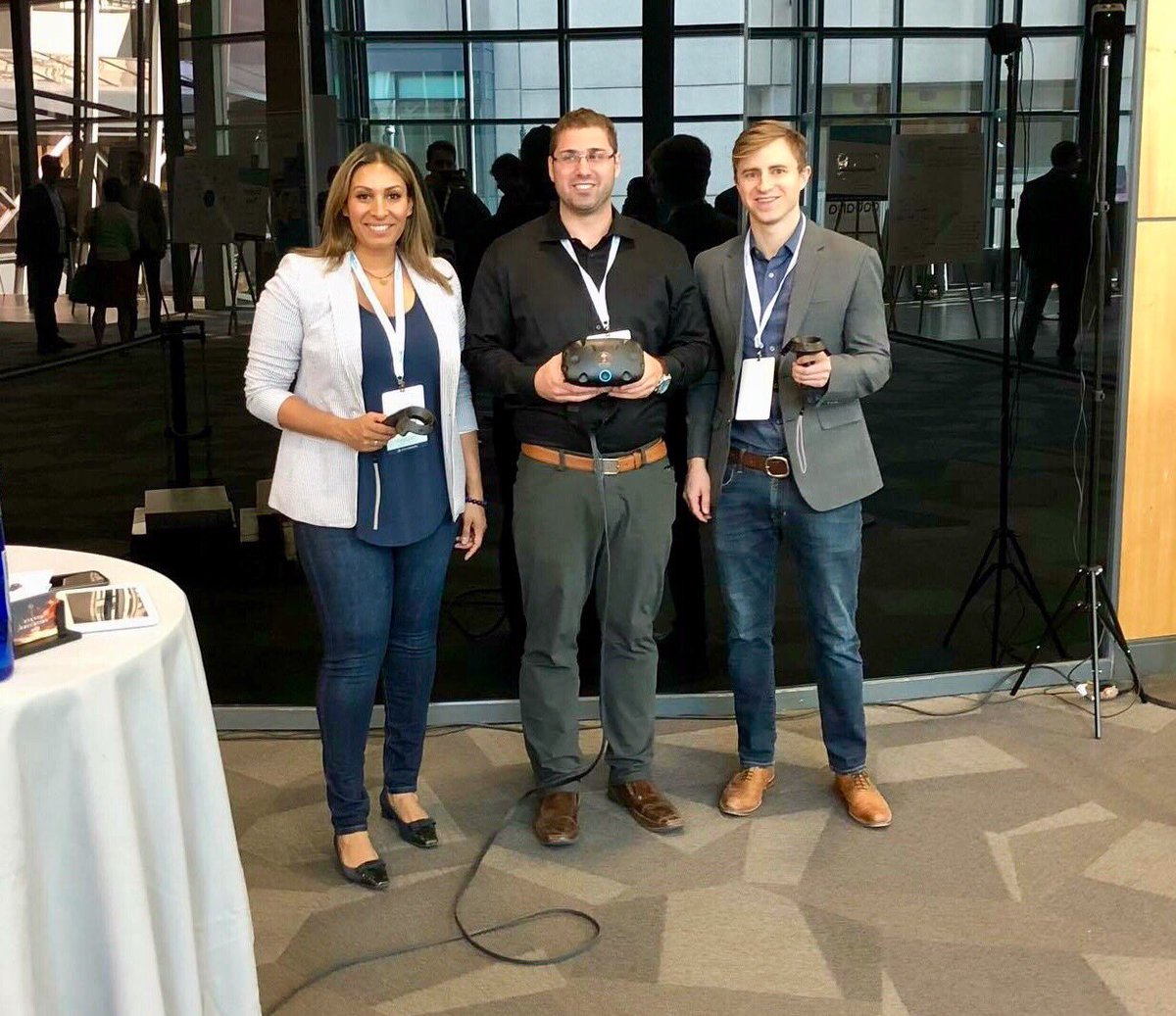 riddell_scott's tweet photo. Kyle &amp; Gino ATBxers from Inception VR demoing their virtual reality with Vidya &amp; Rob our ATB X leaders at Inventures! #atbx @inceptionvrinc https://t.co/S5fDbW8yHX