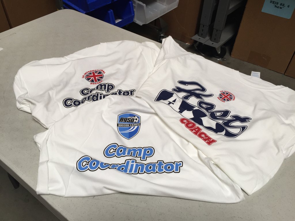 UKInternational's tweet photo. Look what just arrived all wrinkled and boxed into the warehouse ππ our new Camp Coordinator and Host Family t-shirts! πππΌπ
#hostacoach #uksoccer #aysosoccercamps #ukinternational #campcoordinator https://t.co/iTtoYDunAS