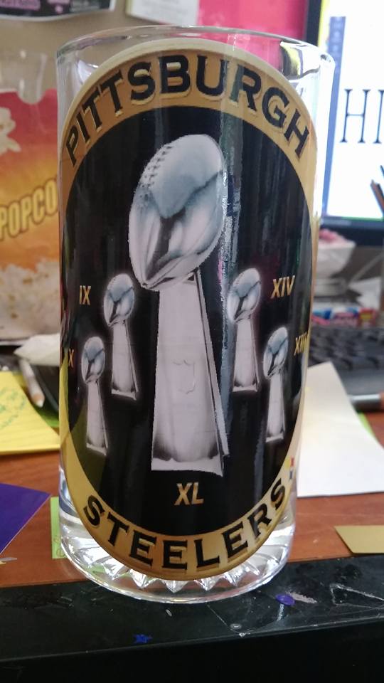 BlingbyMeadows's tweet photo. Father's day is coming up. If you have a great father in your life, hit me up for a personalize gifts . https://t.co/va9cEiBmwo