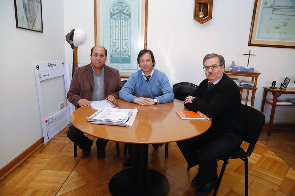 Alcalde Marcos Hernández se reunió el día de hoy con el Subsecretario de Obras Publicas don Lucas Palacios y el Director Nacional de Vialidad don Walter Bruning R