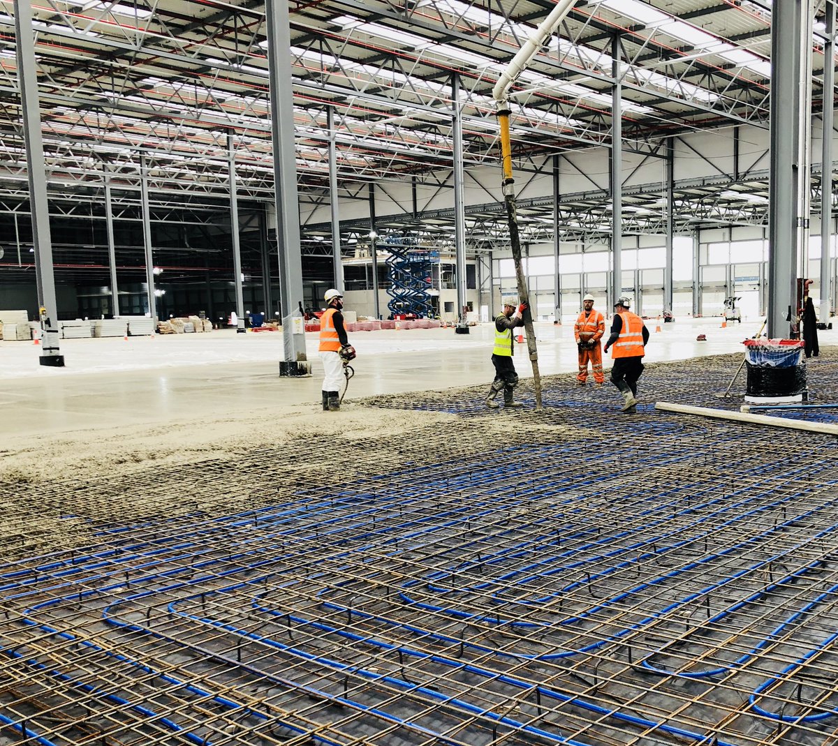 SICFL's tweet image. Great site visit today to see the double mesh, FM2, in-floor heating pipes, pumped concrete, jointless high quality slabs for @LidlUK .... Phew! Anything else you want us to deal with? Thanks partners @Somero_Inc and @IsedioLtd #TeamworkMakesTheDreamWork