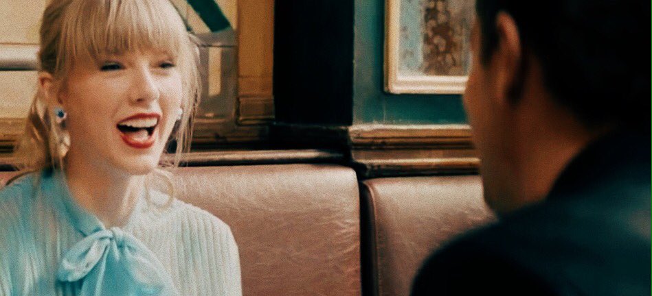 swylesmoodb's tweet photo. But on a Wednesday in a cafe, I watched it begin again. https://t.co/KrH8JCzZSK
