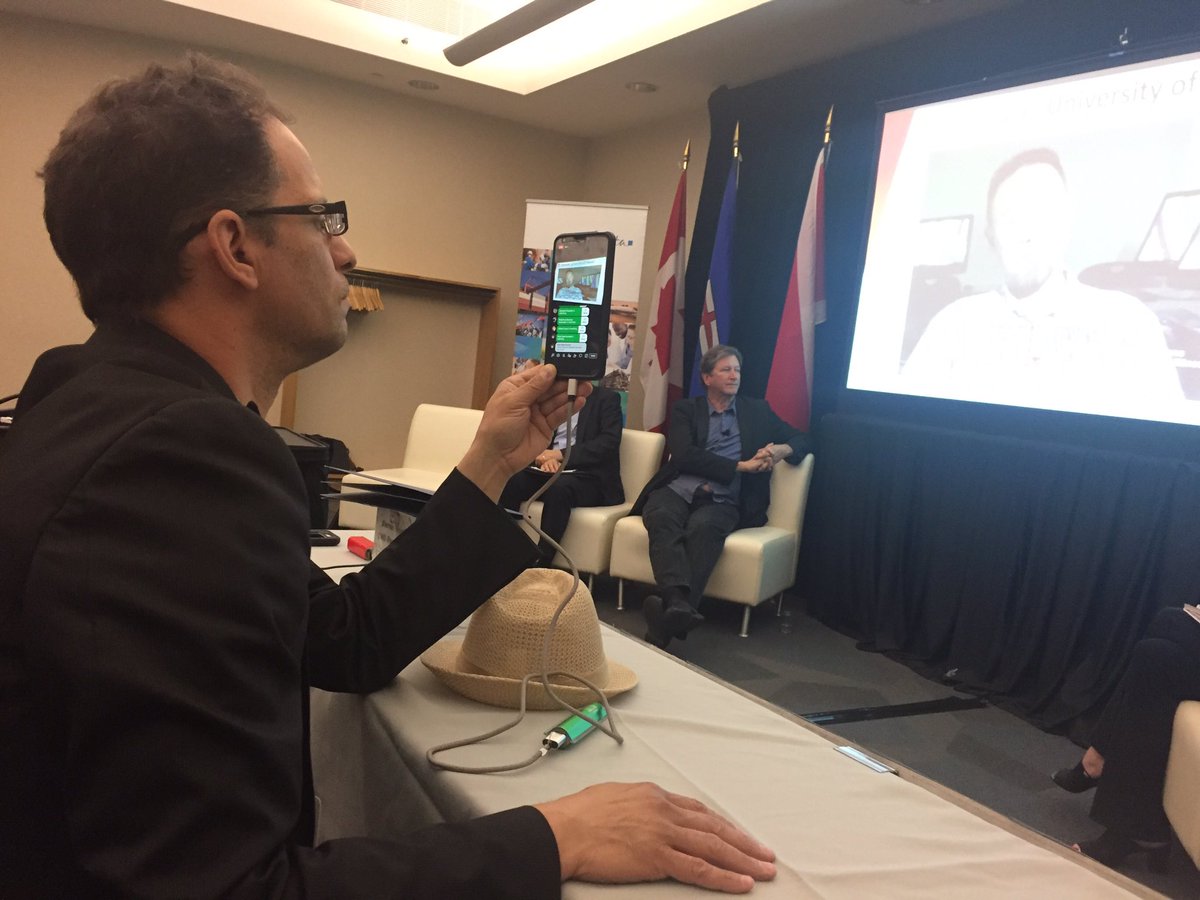 debbiebuttwhat's tweet image. @ajproc doing FB live for those that couldn't get tickets to this awesome sold out Conference #Inventures2018 @uniVRsive