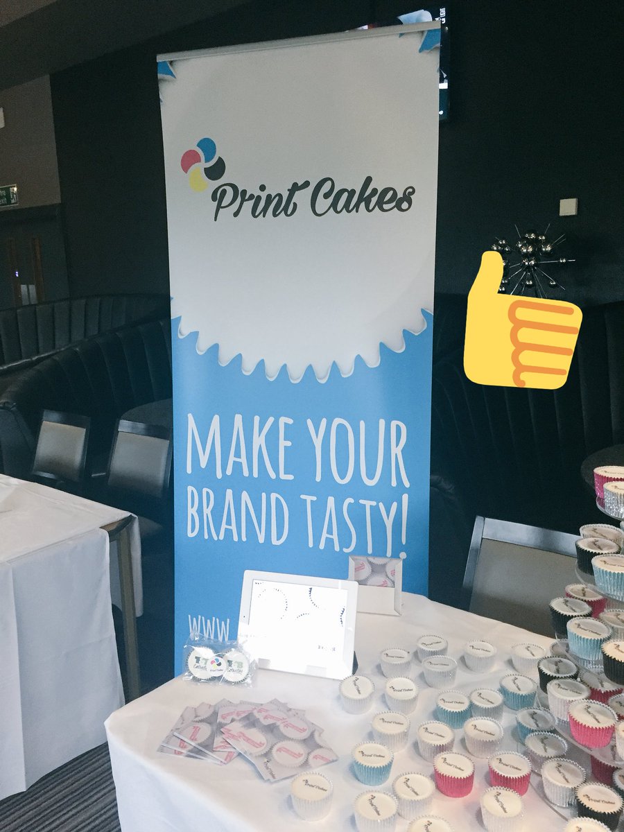 printcakesUK's tweet photo. Full on day at #SYM18, but great meeting so many interesting people and chatting cake all day. Thanks to everyone who popped by the stand to say hi 👋 Now time for an early night to recover!  

#ShowYourMussel 
Thank you @TheMusselClub @StadiumOfLight https://t.co/tOw4yOav3D