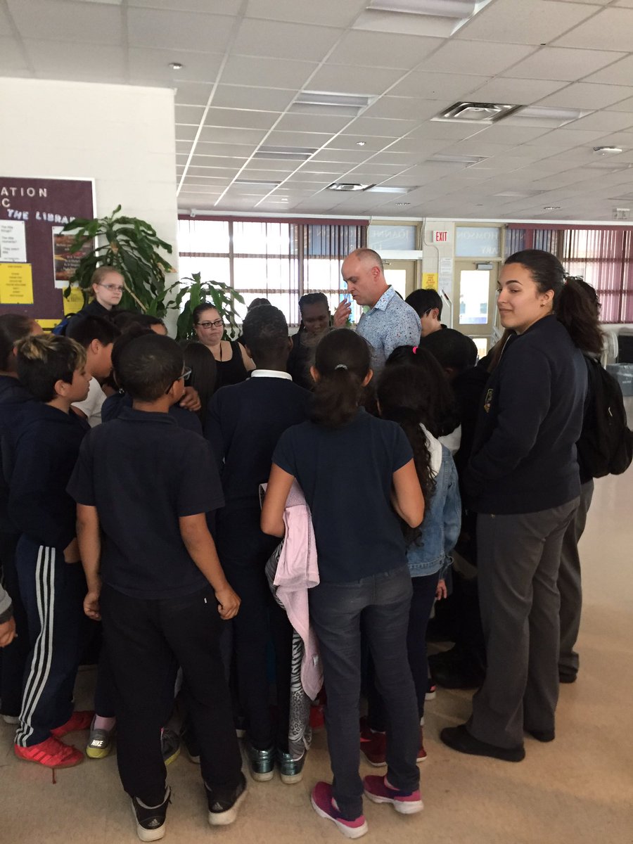 NigroPerrotta's tweet photo. "I write so that I can see beauty in the world"...thanks Tim McGrenere for sharing your writing with us &amp; fostering collaboration in our community in the name of literacy @stepanpruch @BrebeufPrincip #sbcLIT #tcdsblit @mrscicconi @LitSbc @TCDSB https://t.co/Pbsi6kLUta