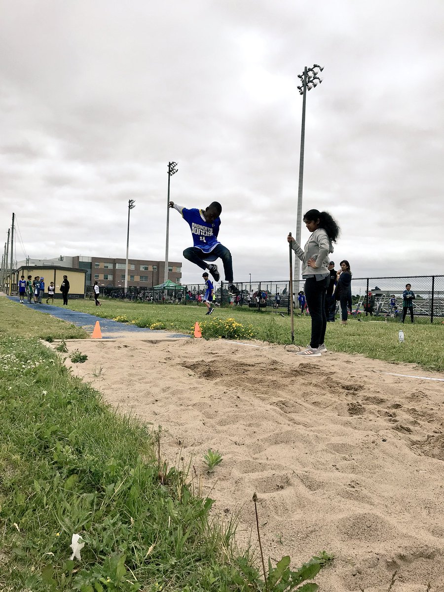 BobcatsPhysed's tweet photo. Yesterday’s FOS Track and Field Meet was a blast! What an awesome opportunity for our 3-5 students to explore individual pursuits! @raylawsonps @MortonWayPS @RBPSBobcats @Churchvilleps @Copeland_PS @hpe4pdsb @PeelSchools https://t.co/3WNGcFH3oE