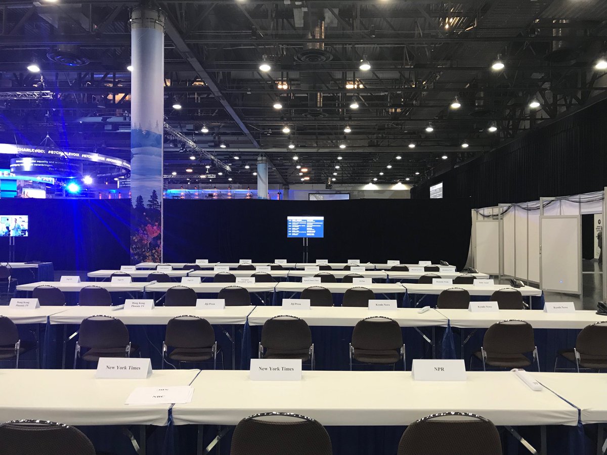 Caroljordanitv On Twitter Rows Of Desks Waiting To Be Populated