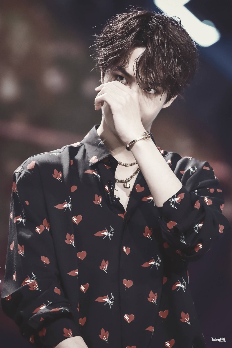 Wujuniq143's tweet photo. Someone give Yibo bad guy role https://t.co/Lj7KhhdP9Q