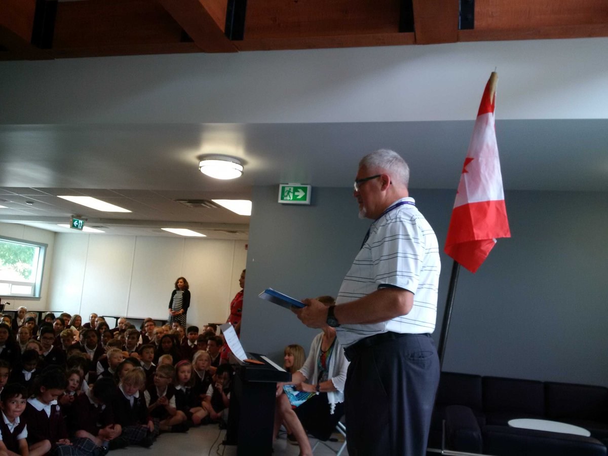 kburtnik's tweet photo. #agmccsta President Gazzola presenting the autumn blaze maple tree to St. Joseph Catholic https://t.co/2Fo1ykSknx
