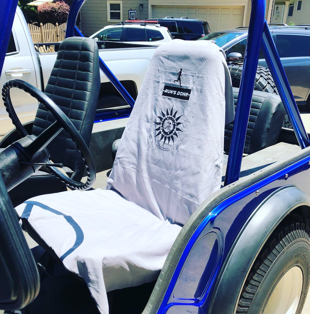DirtySpokes1's tweet photo. Good Stuff! Runs Done not only keeps the seats clean but keeps that summertime vinyl from burning! #dirtyspokes @dirtyspokes11 #runsdone @runsdone https://t.co/Fhl5SfBjDT