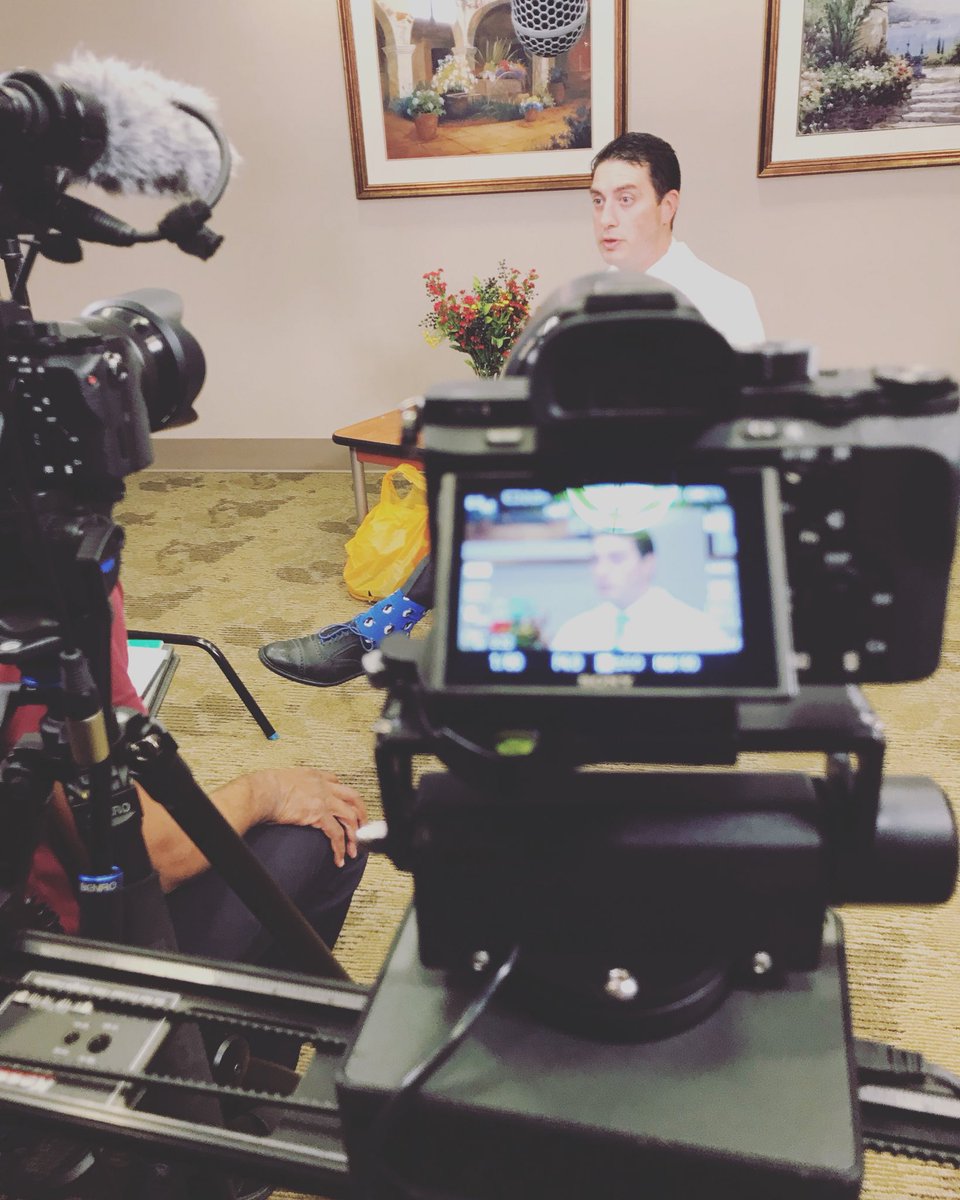 vidpraxis's tweet photo. It’s #videobios time! 
.
.
.
#videoproduction #corporatevideo #a7sii #kesslercrane https://t.co/e9iWdrwN3G
