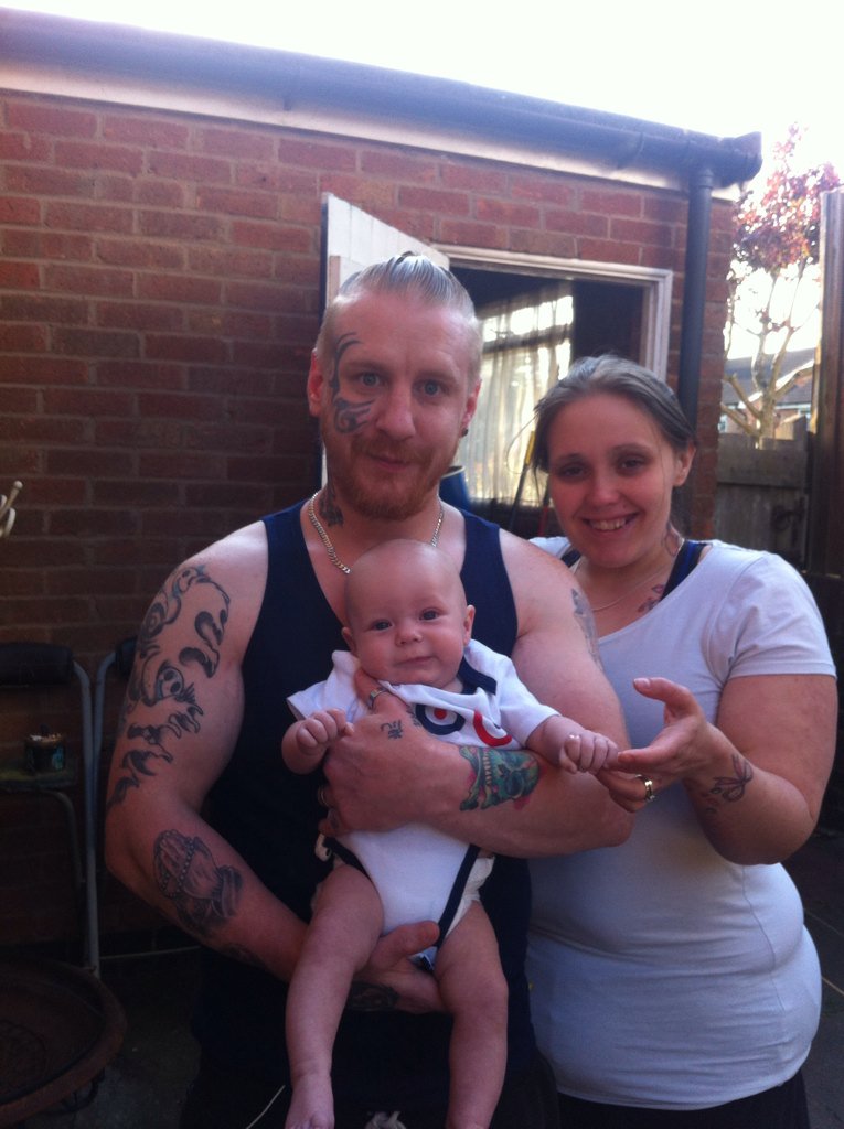 MessyHoward27's tweet photo. My world :) #family #forever https://t.co/30DprCKFhK