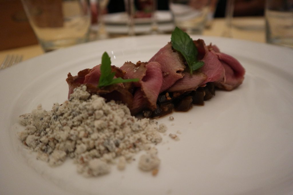 E stasera cena alle antiche scuderie! Divine! 😍
#100orenelpiceno #picenumtour #piceno #amoilpiceno #mangialongapicena #destinazionemarche
#liveforthestory