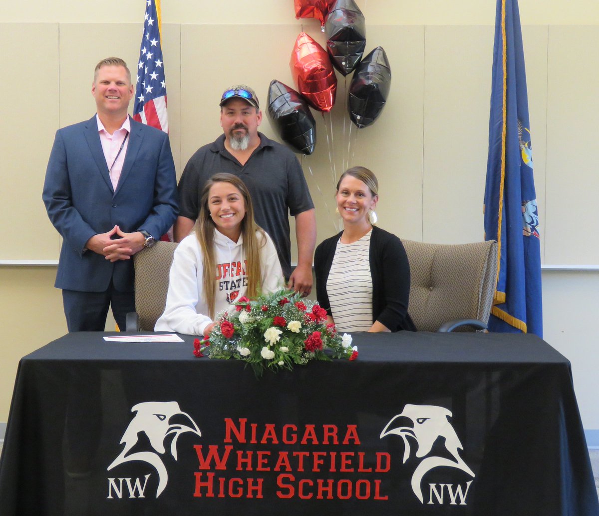 YagaBomb24's tweet photo. Niagara-Wheatfield HS hosted their second signing day today. Check out who is extending their athletic career by clicking the link below! @NW_Fan_Section @NWFalconsHoops @lax_nw https://t.co/1z3PVT0yH8 https://t.co/aKFCiADRwc
