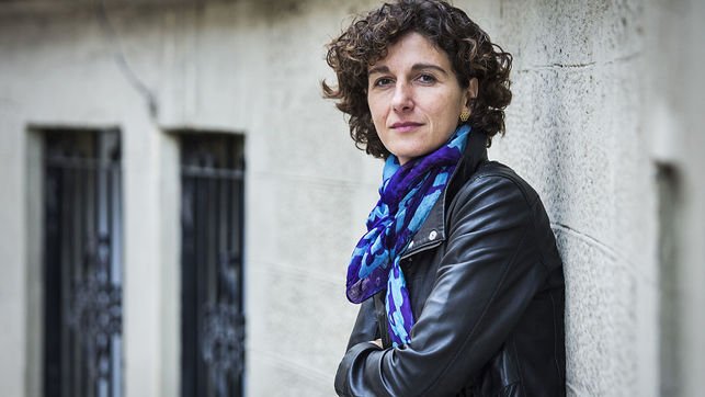 eldiariocv's tweet photo. ENTREVISTA | Marina Garcés: “La participació de la gent en la presa de decisions col·lectives està molt lluny del sistema de partits” https://t.co/MtWfYWm3DH https://t.co/ZbnGhHKrQj
