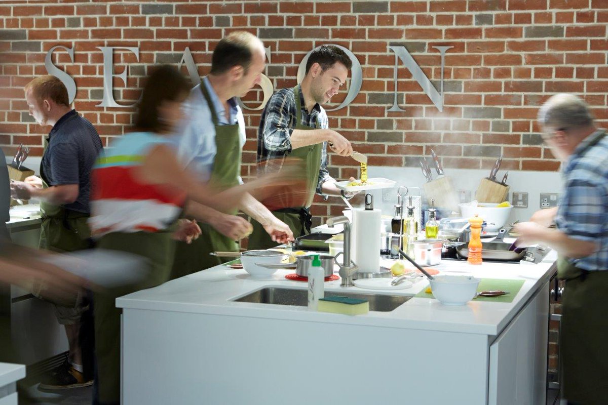 Join <a href="/andymackenzie3/">Andy Mackenzie</a> for 'A Taste of Hampshire' <a href="/SeasonCookery/">SEASON Cookery</a> @LainstonHouse on Saturday 28 July.

Spend a day creating Hampshire dishes with ingredients from <a href="/Chalk_Stream/">Chalk Stream</a> <a href="/UptonsButchers/">Uptons Butchers</a> <a href="/The_Sunnyfields/">Sunnyfields</a> <a href="/WinchDistillery/">WinchesterDistillery®</a> 

Find out more: bit.ly/2HrSbNt