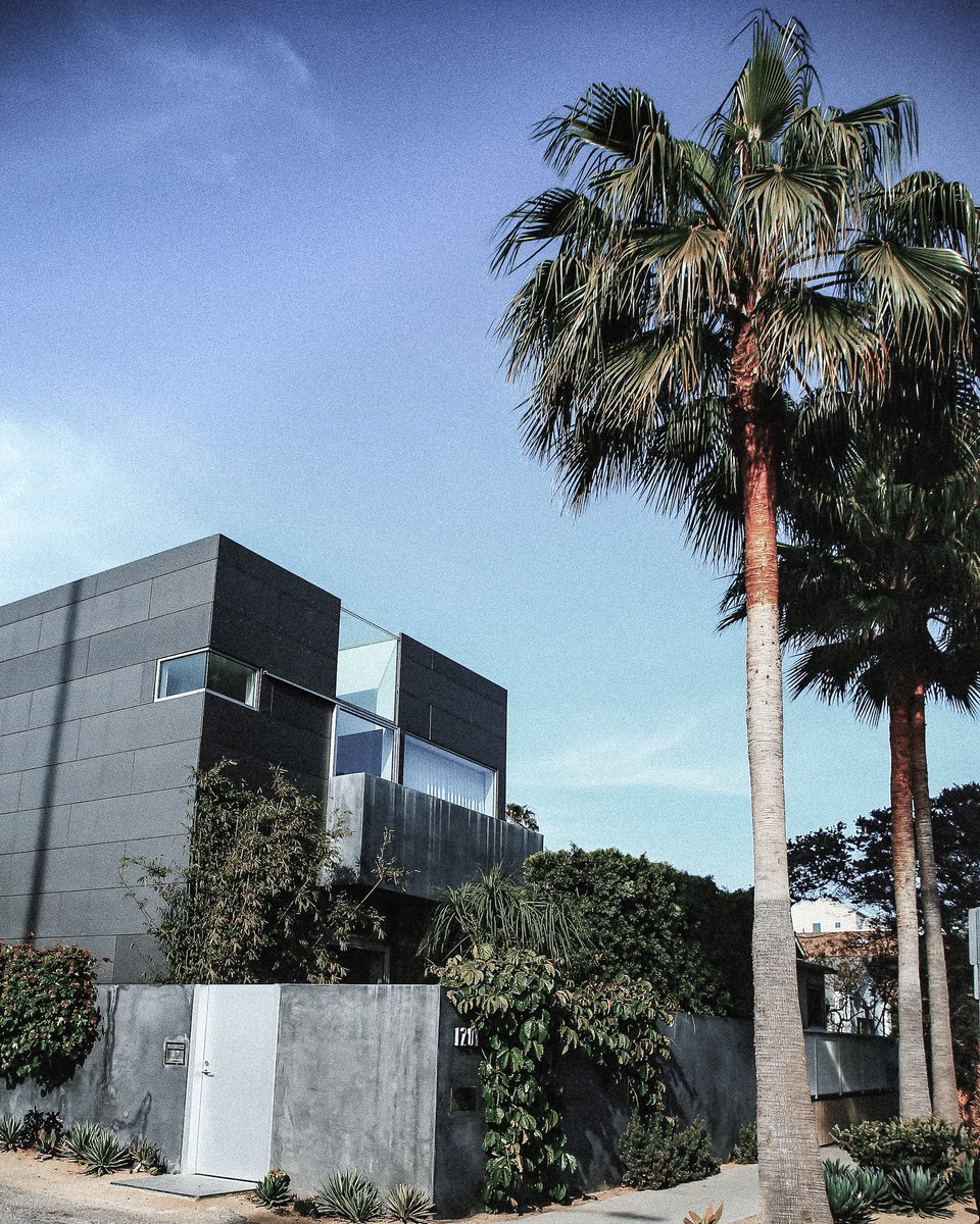 Modern man living.
••
#ErnestSupplies #WellKept
