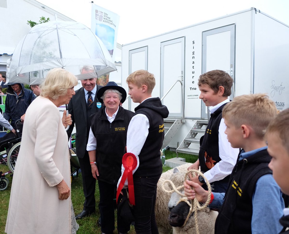 ClarenceHouse's tweet photo. What a wonderful day in Cornwall. Thanks to @RoyalCornwall @countrysidefund and all the members of the public Their Royal Highnesses met today. #RCS18 https://t.co/eMOvRaufLj