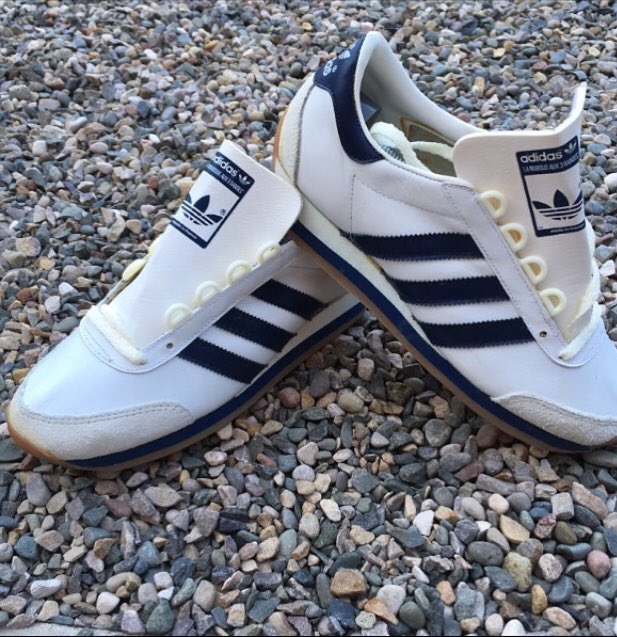clarksters71's tweet photo. Bk in my possession #80’s #adidas #french #country #adidasoriginals #adidaswearingloyal #forthosethatknow #aditastic #adilove #ktf #adidasslers #dasslersfinest @aoatop5 #fortheloveofthe3stripes ///😉✌🏻 https://t.co/galfJUqzOl