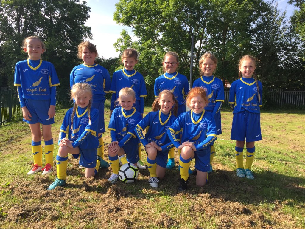 AycliffeAngels's tweet photo. What a great friendly tonight...
2-1 win with top efforts from every Angel. Chris and I are super proud of them all. Go Angels!! ⚽️😇 #thisgirlcan #aycliffeangels #angeltrust #nayfc #girlsinfootball https://t.co/9V5EBVBbbj