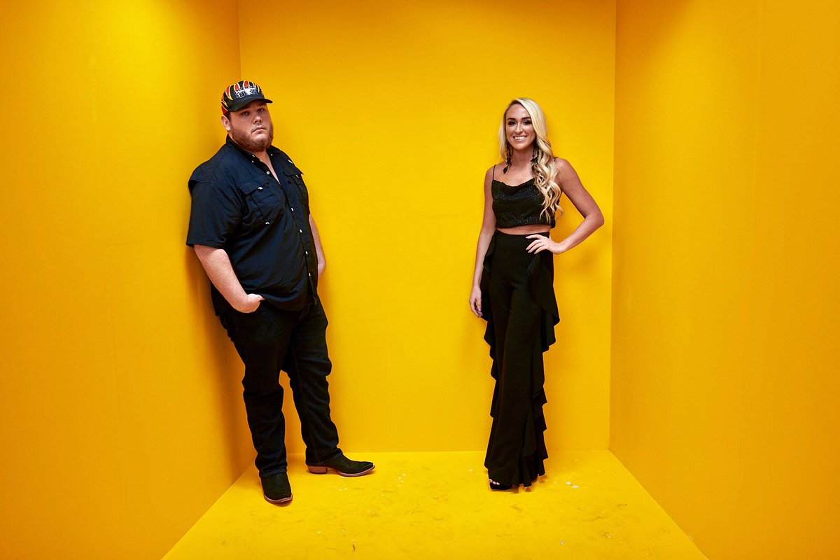 lukecombs's tweet photo. .@Nico_Suavee  we cool. @ShearerPhoto @GettyImages https://t.co/LCxNWMcCsV