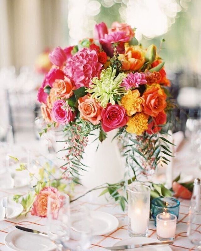 We are ecstatic that Summer is just around the corner, and are already dreaming up new seasonal arrangements! Tag a summer bride-to-be. | Photography: <a href="/erichmcvey/">Erich Mcvey</a> | Venue: <a href="/belairbayclub/">Bel Air Bay Club</a> | Coordination: <a href="/bobgailevents/">Allyson Levine</a> | Linens: <a href="/latavolalinen/">La Tavola Fine Linen</a> | #Wisteria… ift.tt/2sOa3MZ