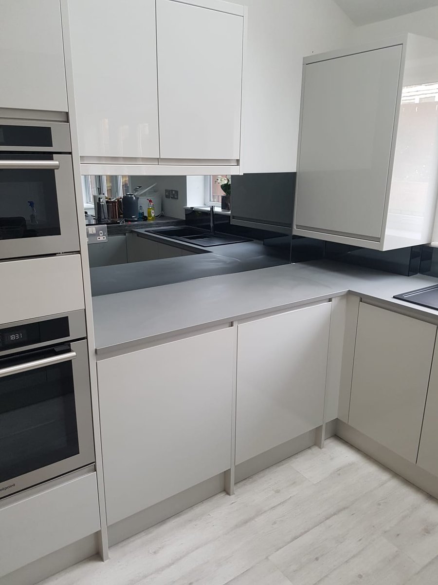 SplashbacksNE's tweet image. Kitchen Glass #interiordesign #home #GlassSplashbacks #SplashbacksNortheast