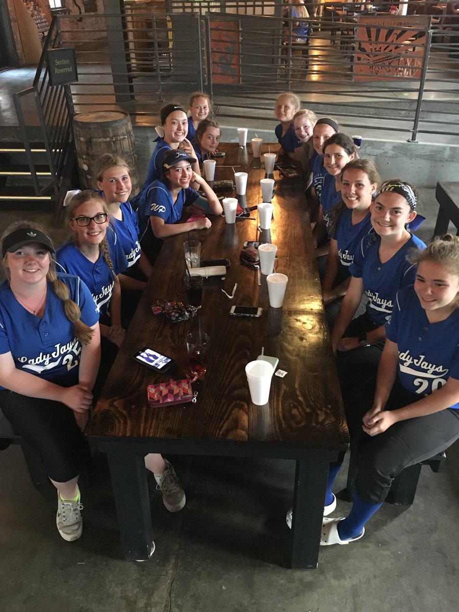 LadyJays_sball's tweet photo. Practice for the season. Memories for a lifetime. #fcasoftball #caveexploring #goodeats https://t.co/T5VArysJQu