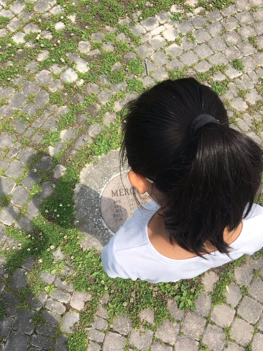 Tasha_Rankin's tweet photo. On Saturday the #daviddunlapobservatory will host its official opening! Our #grade3s are so #excited so we went #outside to #planetpark to talk a little bit more about #outerspace and make some #discoveries about planets! @michellelocke77 @YRDSBGetOut @YRDSB https://t.co/hl6Hz54IhI