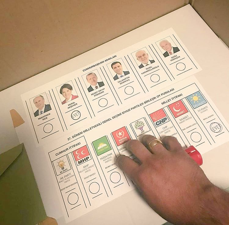 İyi bir gelecek için mühürler vurulmaya başladı 
<a href="/iyiparti/">İYİ Parti</a> 
#TurkiyeİYİolacak