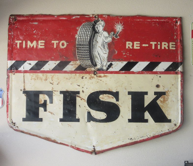 originalauthllc's tweet photo. 💰 FOR SALE 💰This LARGE Fisk Tire sign measures 52 x 42 inches, single sided, made of tin and date coded! Awesome piece for any collection💥 Call for pricing!! #originalauthenticators
#antique #sign #antiquesign #antiques #antiquesigns #vintagesign #vintagesigns #fisk #fisktire https://t.co/H9GefKdM6A