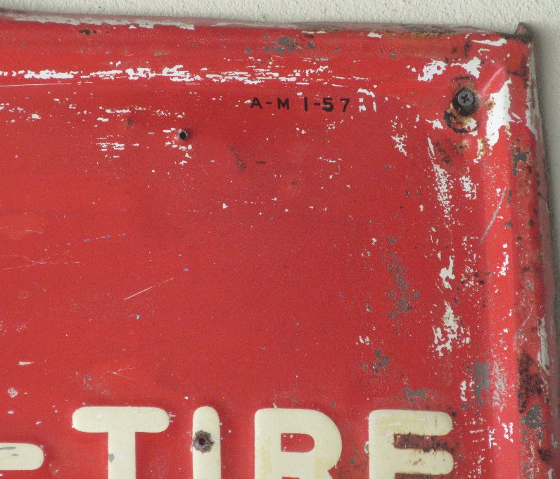 originalauthllc's tweet photo. 💰 FOR SALE 💰This LARGE Fisk Tire sign measures 52 x 42 inches, single sided, made of tin and date coded! Awesome piece for any collection💥 Call for pricing!! #originalauthenticators
#antique #sign #antiquesign #antiques #antiquesigns #vintagesign #vintagesigns #fisk #fisktire https://t.co/H9GefKdM6A
