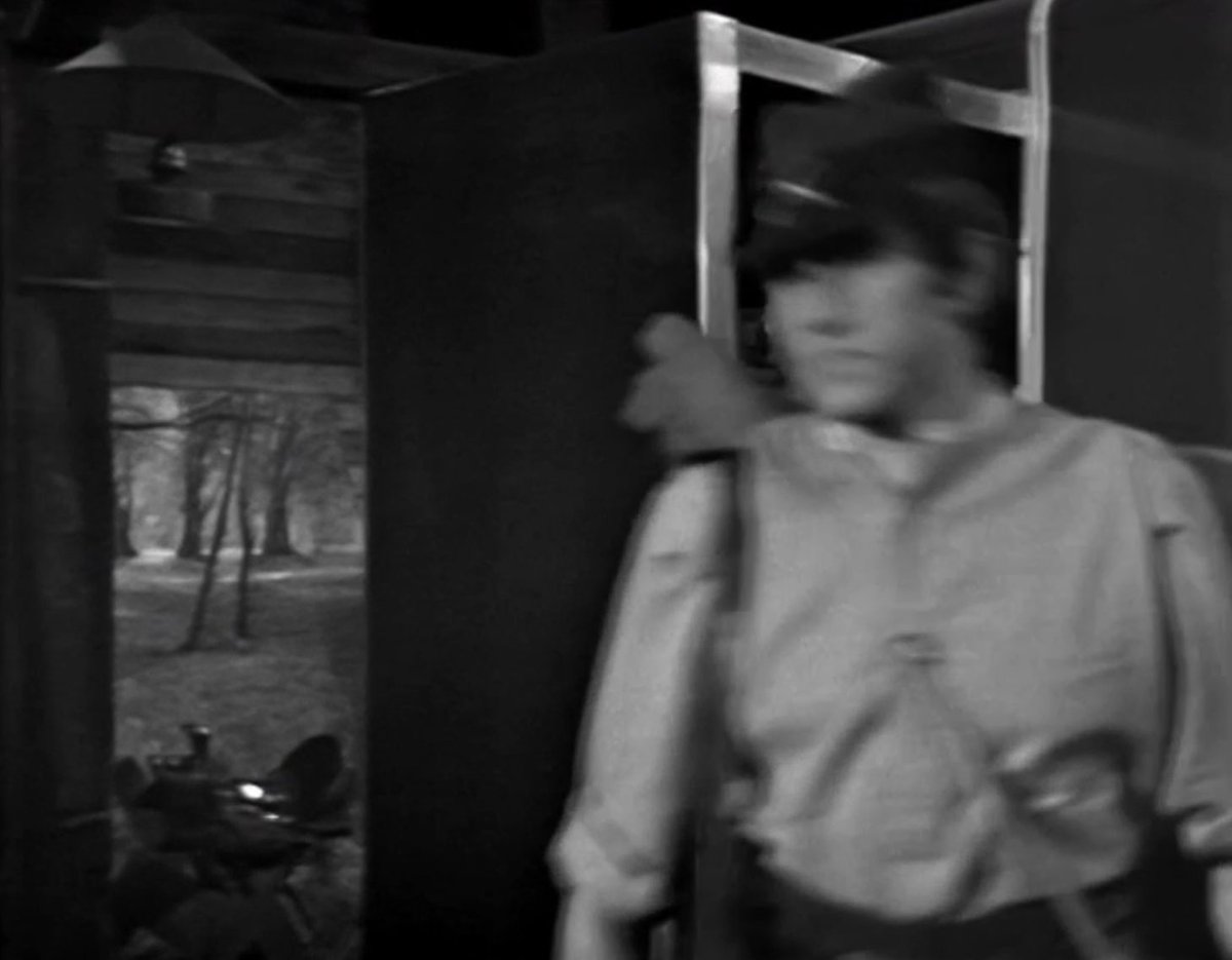 WhoHats's tweet photo. Hatbox. #SIDRAT #WhoHats #TheWarGames #DoctorWhoOnTwitch #DoctorWho https://t.co/QdefKYhgFA