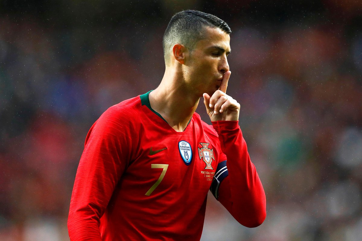 🤫 🇵🇹 <a href="/Cristiano/">Cristiano Ronaldo</a> 🇵🇹

#LaLigaWorldCup