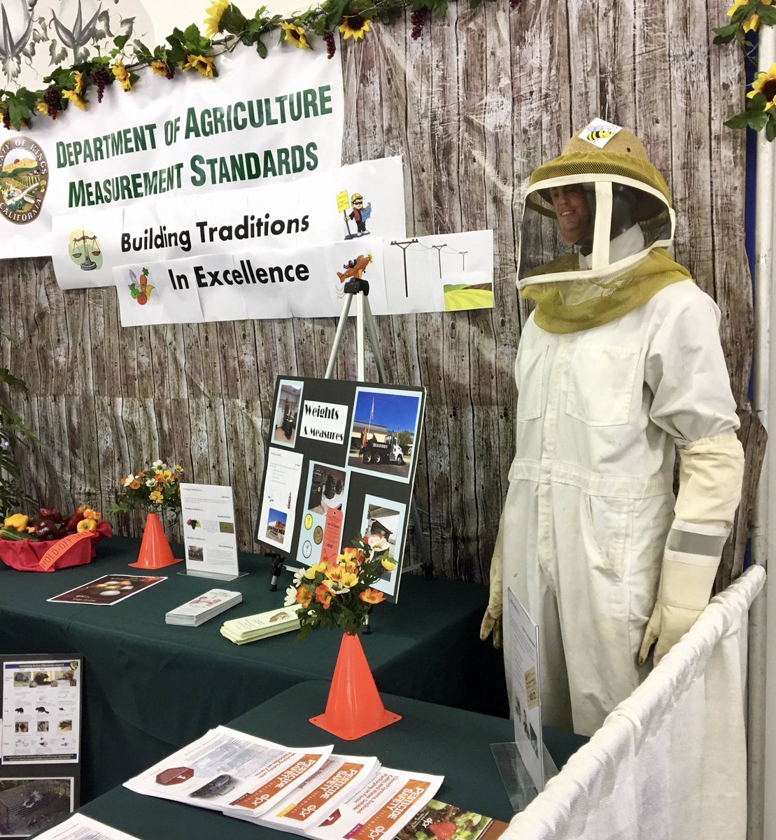 KingsAgComm's tweet image. Promoting and Protecting Agriculture!!! Stop by our booth at this year’s Kings County Fair, June 7-10!!!