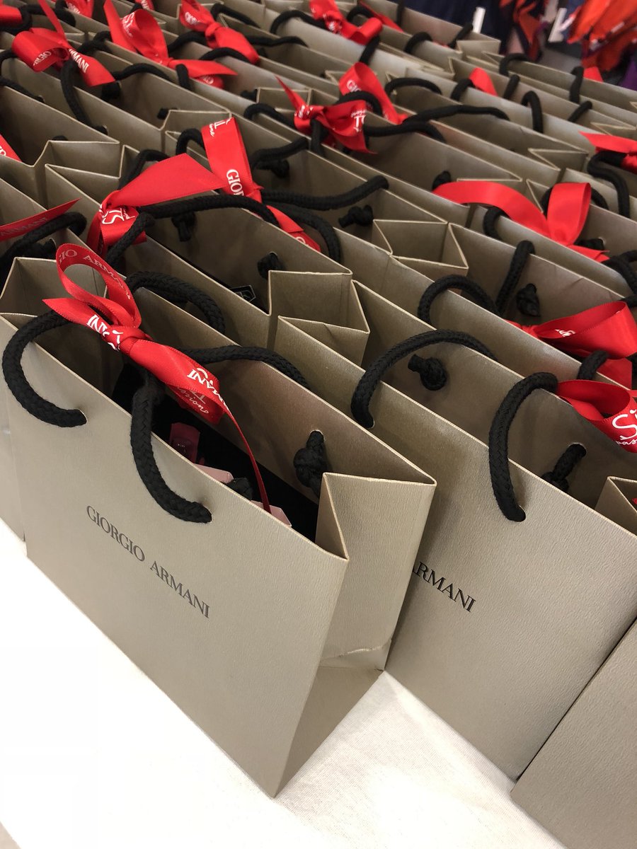 malindumigan's tweet photo. Thanks for a gr8 night #Debenhams #Debenhamsire #debenhamsbeauty #LetsTalkBeauty #debenhamspatrickstreet https://t.co/RM2YHcwweq