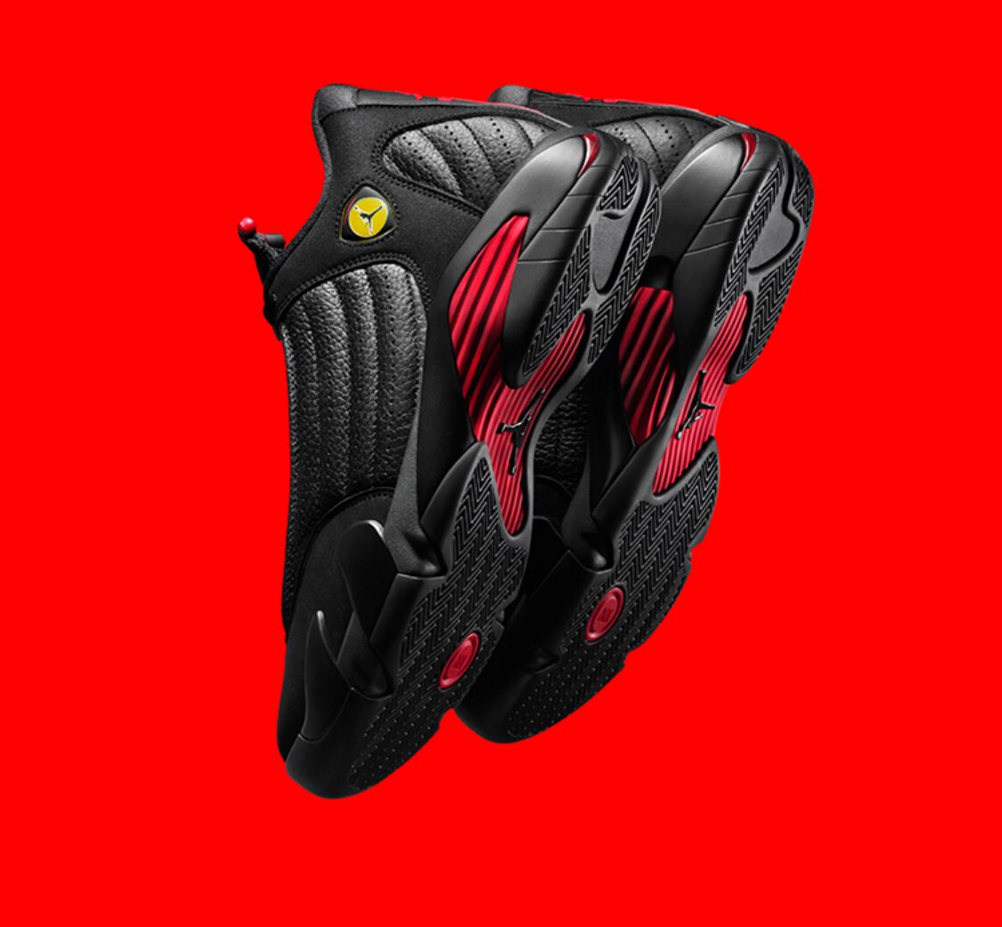 SNKR_TWITR tweet media