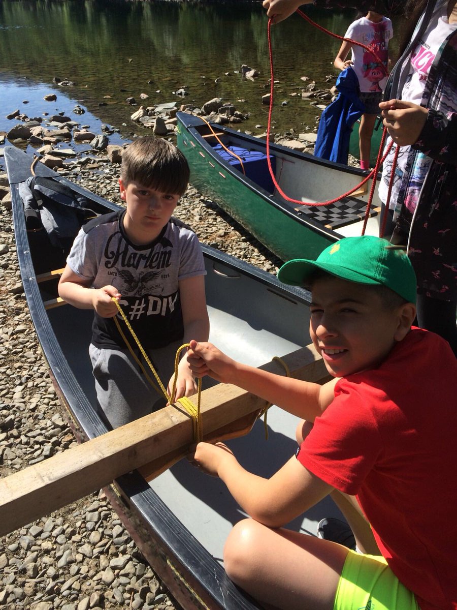 Make sure those knots are tight. #beargrylls