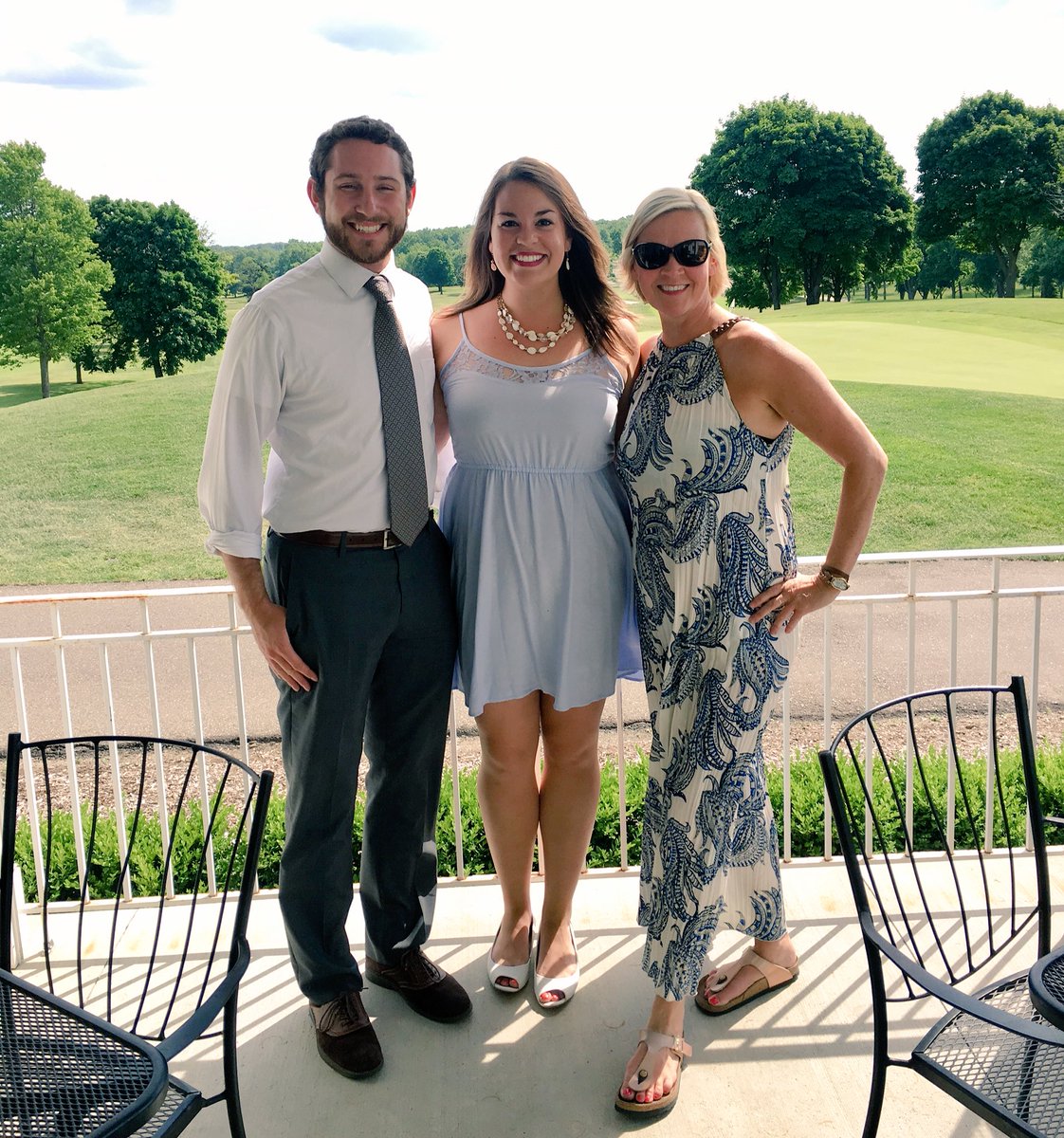 SrtaScislowicz's tweet photo. Sending off the graduating class of 2018 with the best colleagues! Congratulations Falcons! 🎓 #ForeverAFalcon https://t.co/cWZxgCXEdi