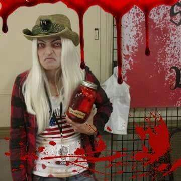 Spawnofthedead1's tweet photo. My costume for Calgary horror con @YYCHorrorCon @Spawnofthedead1 #horrorartist #creepydolls https://t.co/pAwHN81MaS